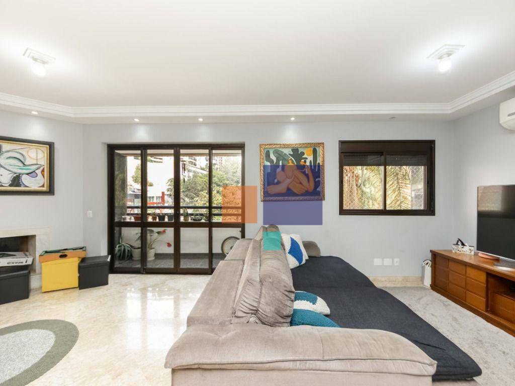 Apartamento à venda com 3 quartos, 150m² - Foto 1