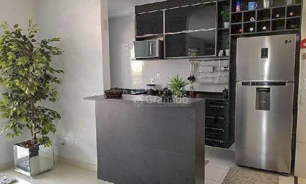 Apartamento à venda com 2 quartos, 78m² - Foto 2