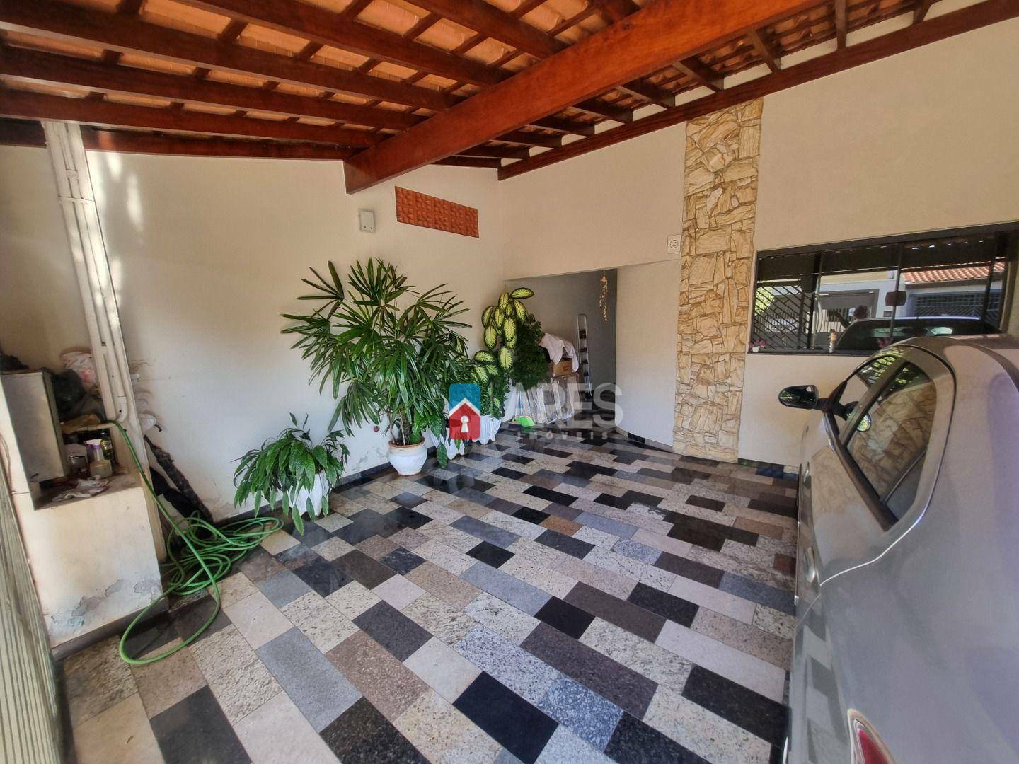 Casa à venda com 2 quartos, 139m² - Foto 2