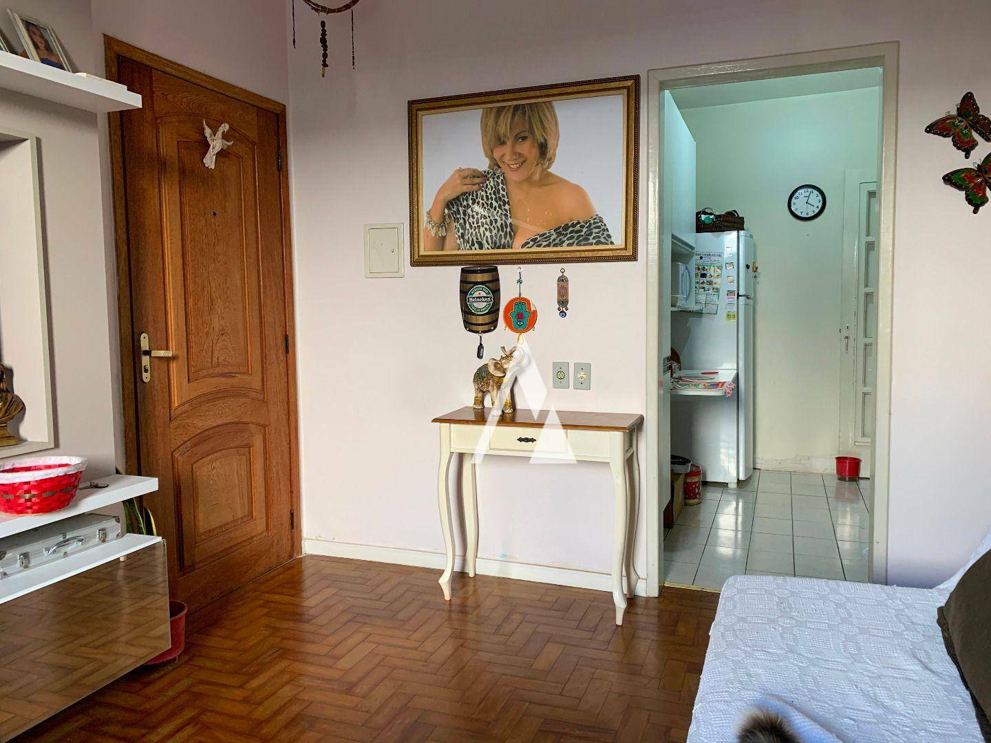 Apartamento à venda com 1 quarto, 38m² - Foto 12