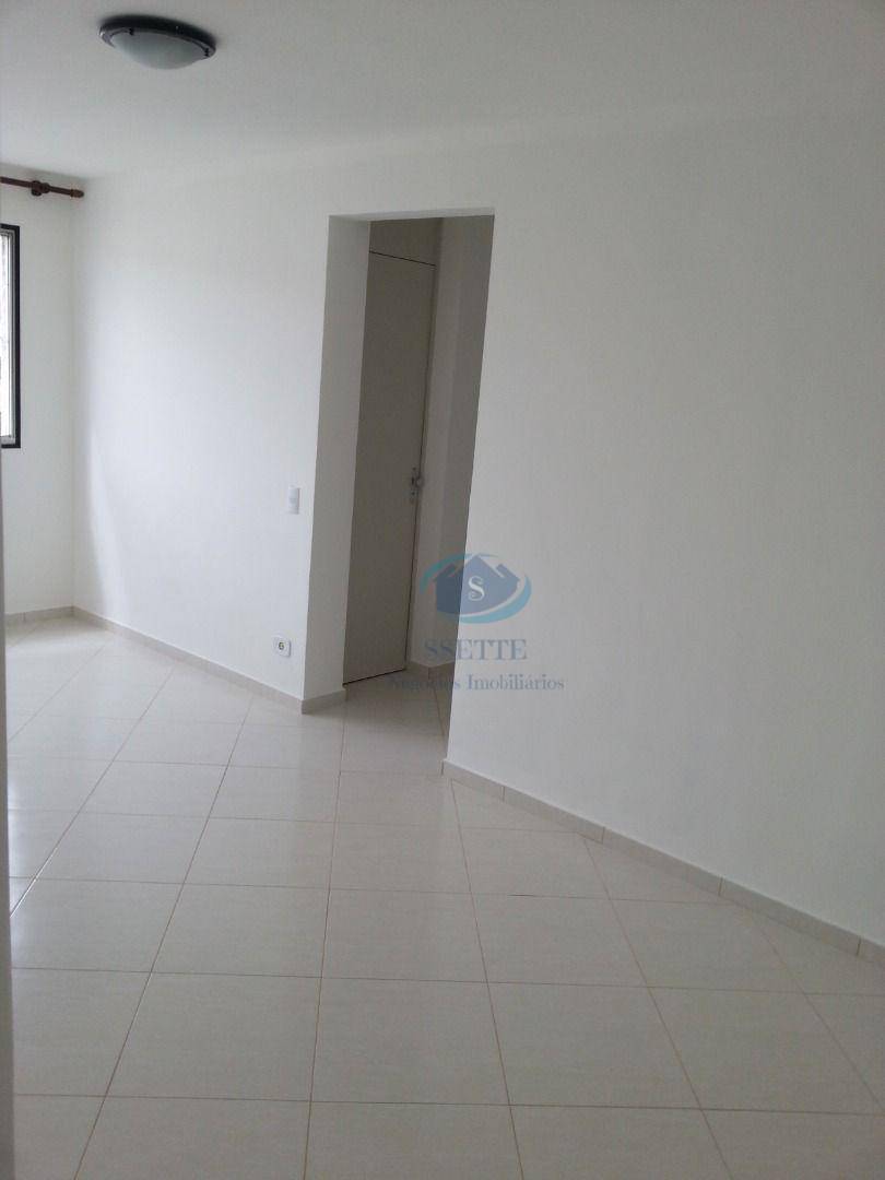 Apartamento para alugar com 2 quartos, 60m² - Foto 9