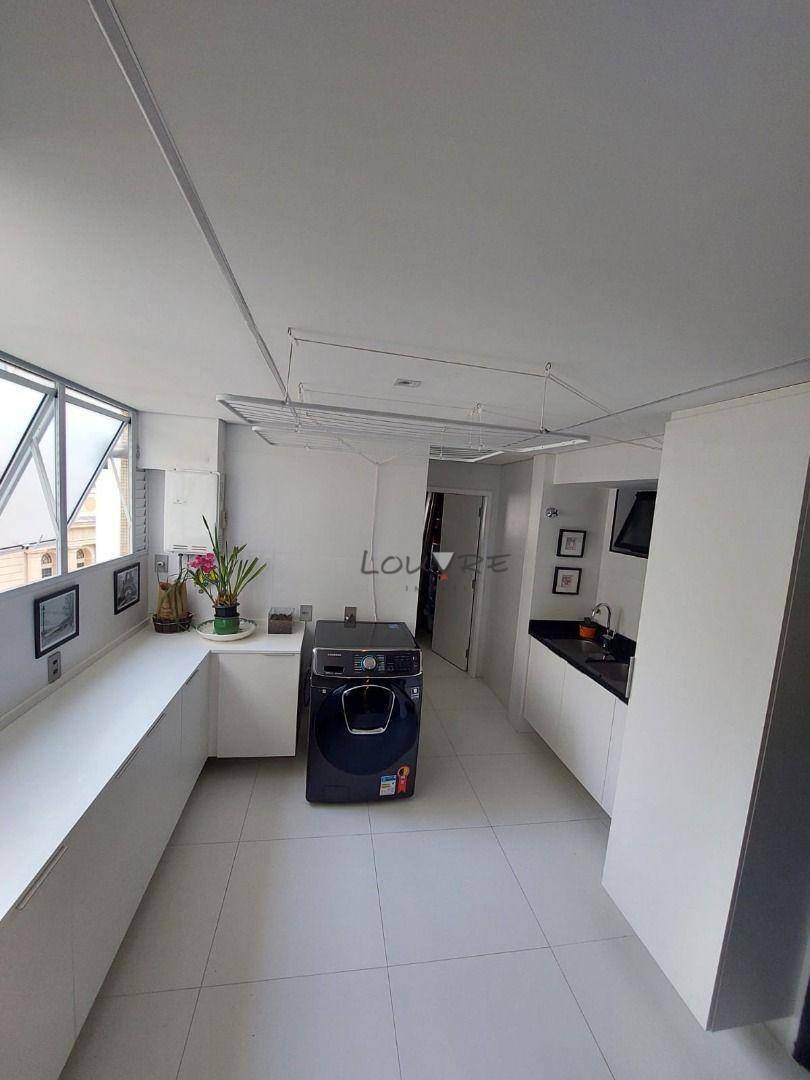 Apartamento à venda com 3 quartos, 256m² - Foto 15