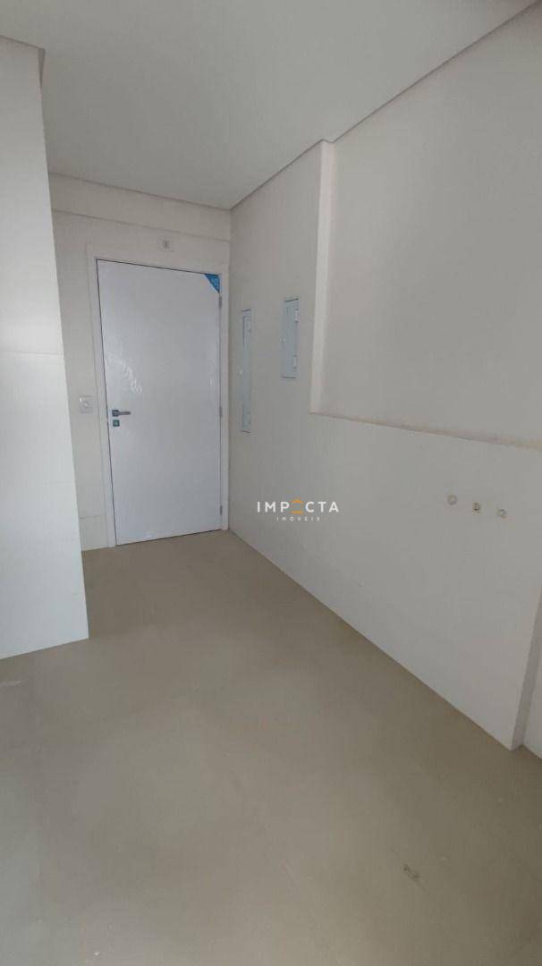 Apartamento à venda com 3 quartos, 125m² - Foto 16