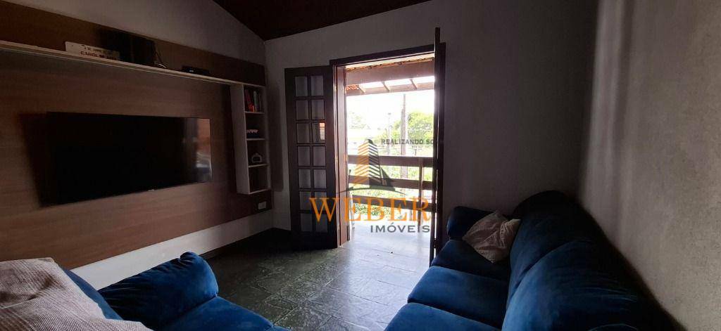 Casa à venda com 2 quartos, 150m² - Foto 6