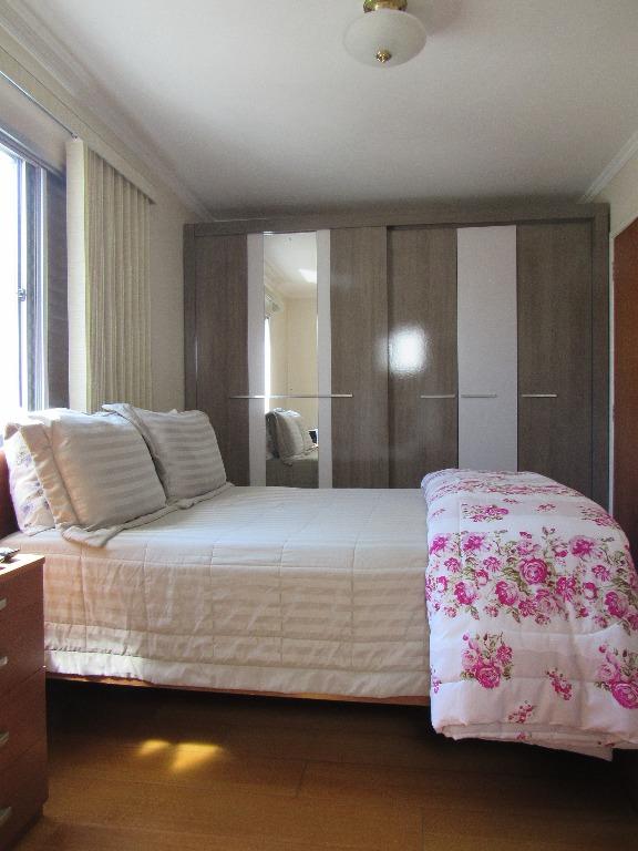 Apartamento à venda com 3 quartos, 107m² - Foto 13