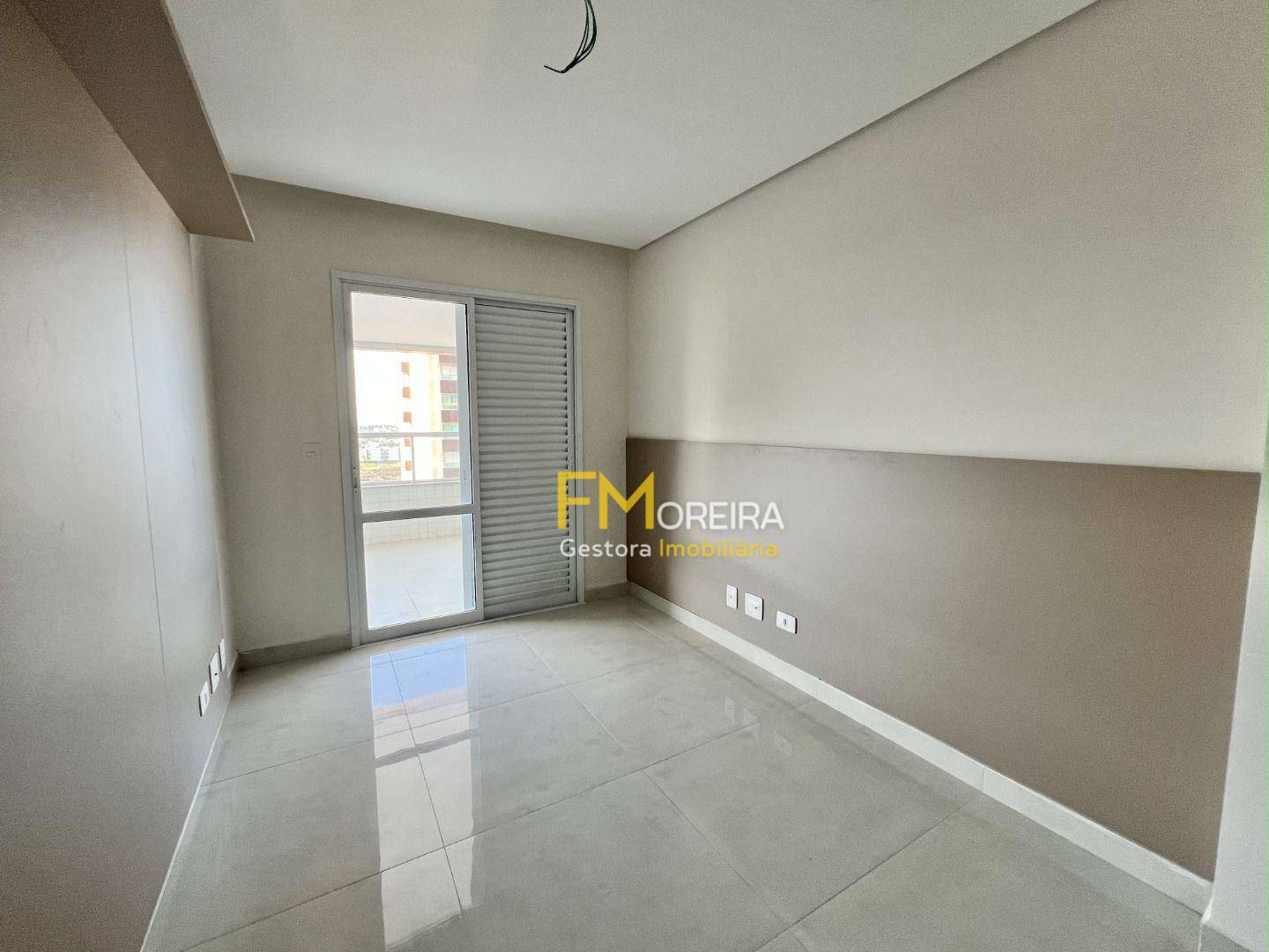 Apartamento à venda com 3 quartos, 118m² - Foto 12