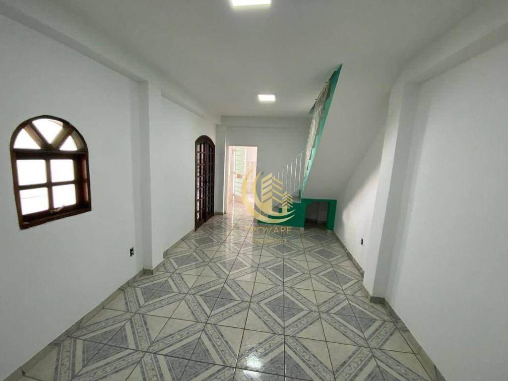 Casa à venda com 3 quartos, 270m² - Foto 9