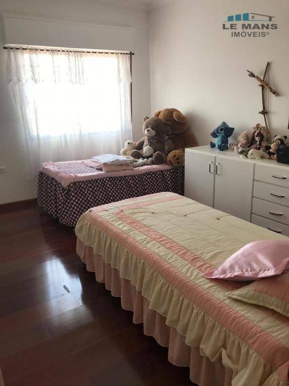 Apartamento à venda com 3 quartos, 156m² - Foto 18