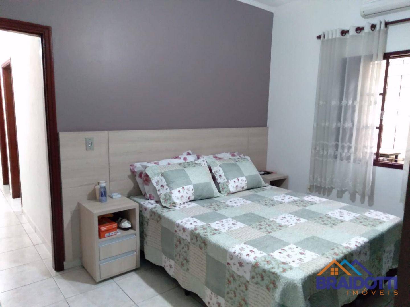 Casa à venda com 3 quartos, 130m² - Foto 11