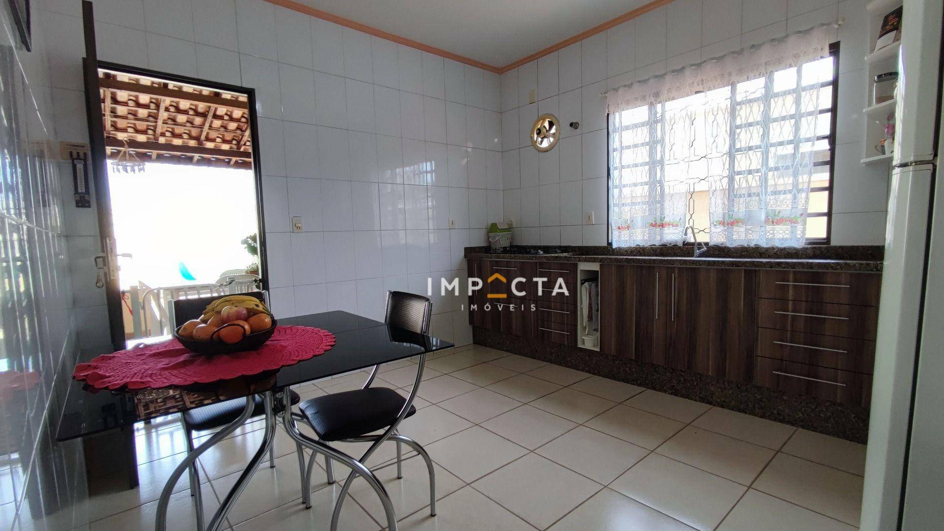 Casa à venda com 3 quartos, 158m² - Foto 11