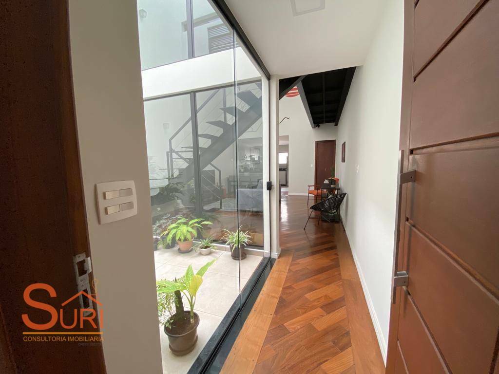 Casa à venda com 3 quartos, 184m² - Foto 4