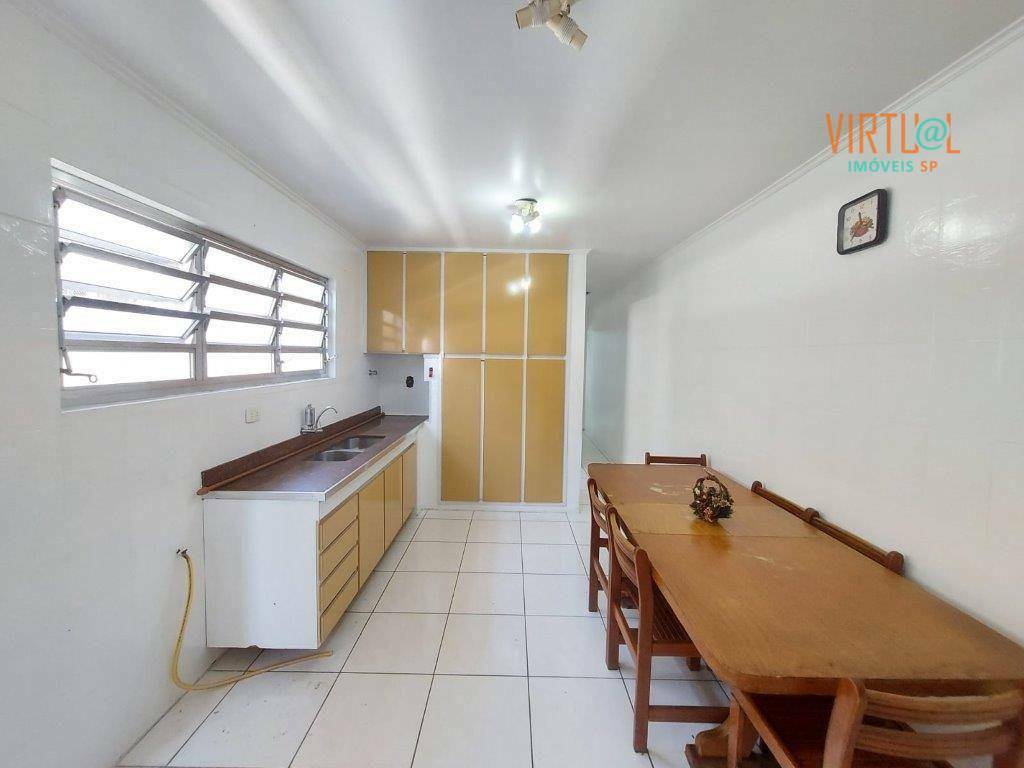 Casa à venda com 2 quartos, 100m² - Foto 1