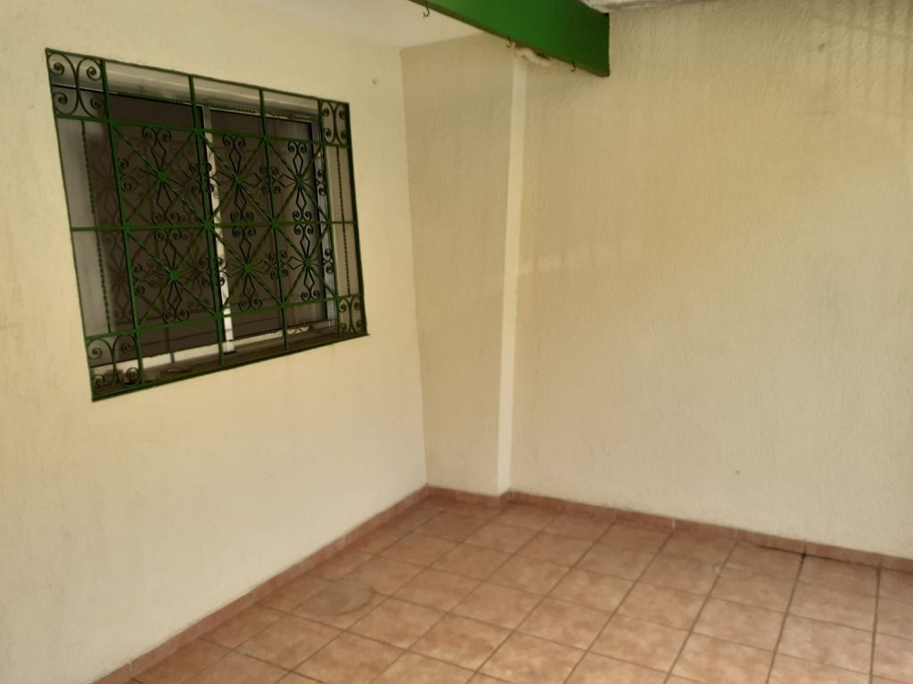 Sobrado à venda com 2 quartos, 130m² - Foto 4