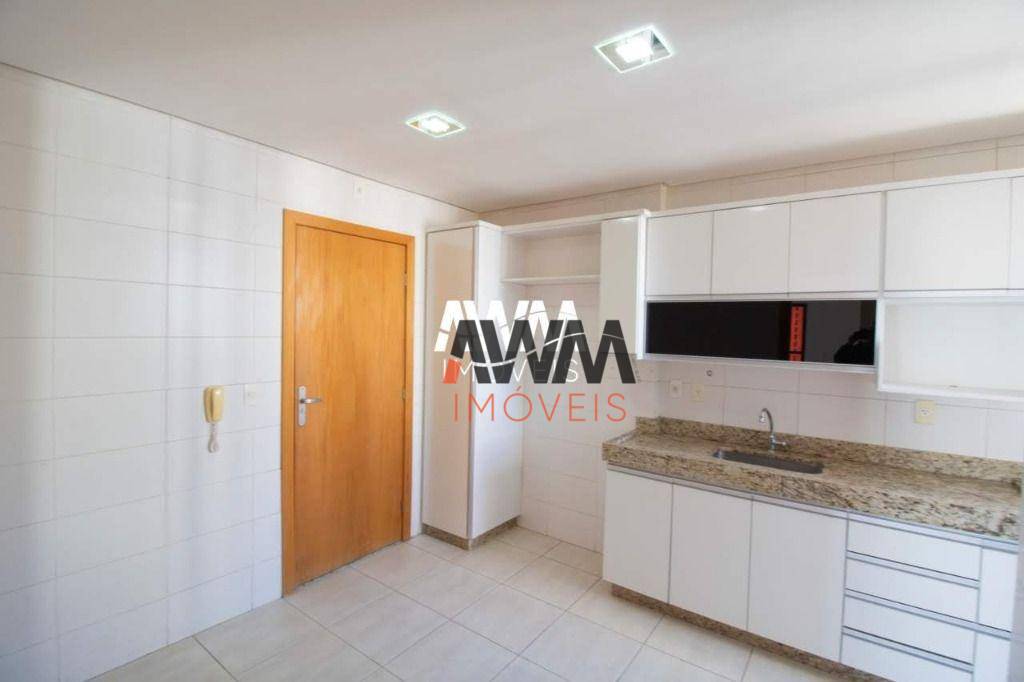 Apartamento para alugar com 4 quartos, 220m² - Foto 9