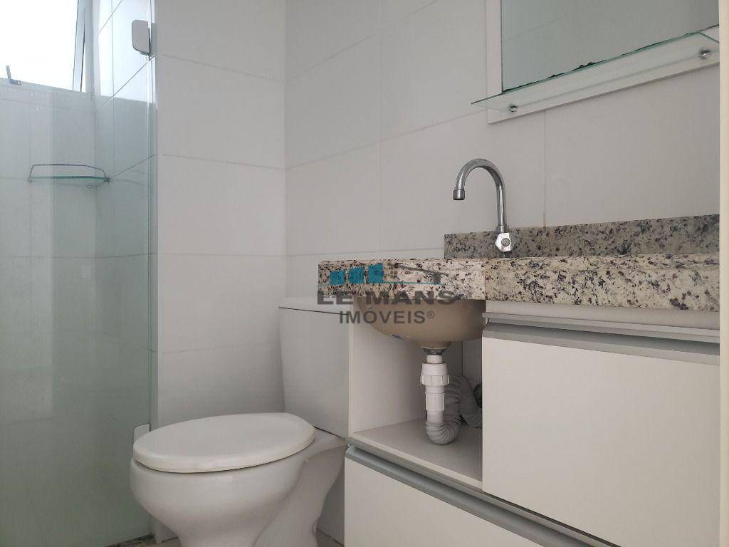 Apartamento à venda e aluguel com 3 quartos, 70m² - Foto 6