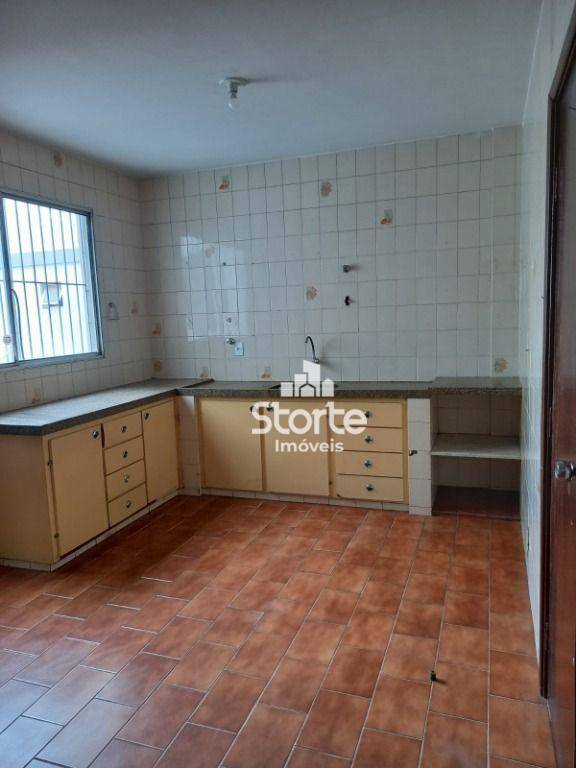 Apartamento à venda com 3 quartos, 142m² - Foto 3