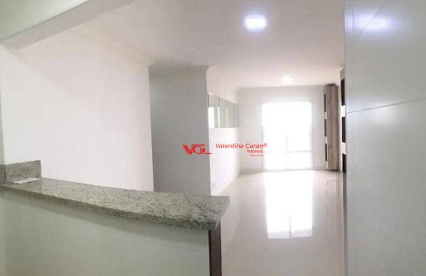 Apartamento à venda com 3 quartos, 85m² - Foto 3