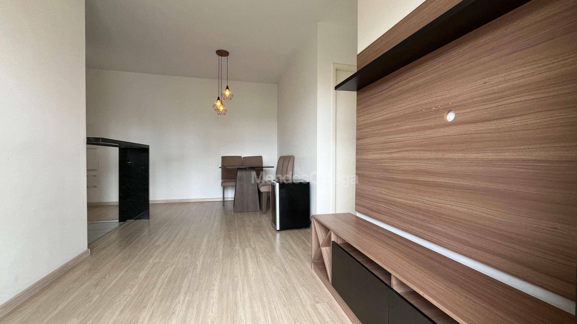 Apartamento para alugar com 2 quartos, 55m² - Foto 8