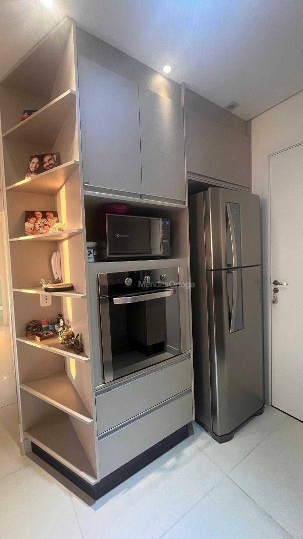 Apartamento à venda com 2 quartos, 76m² - Foto 16