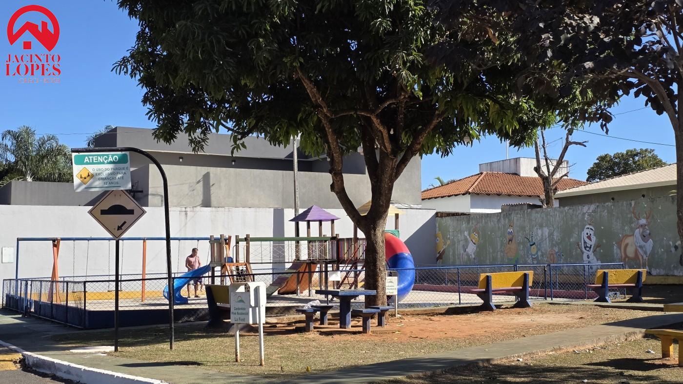 Casa de Condomínio à venda com 4 quartos, 300m² - Foto 47
