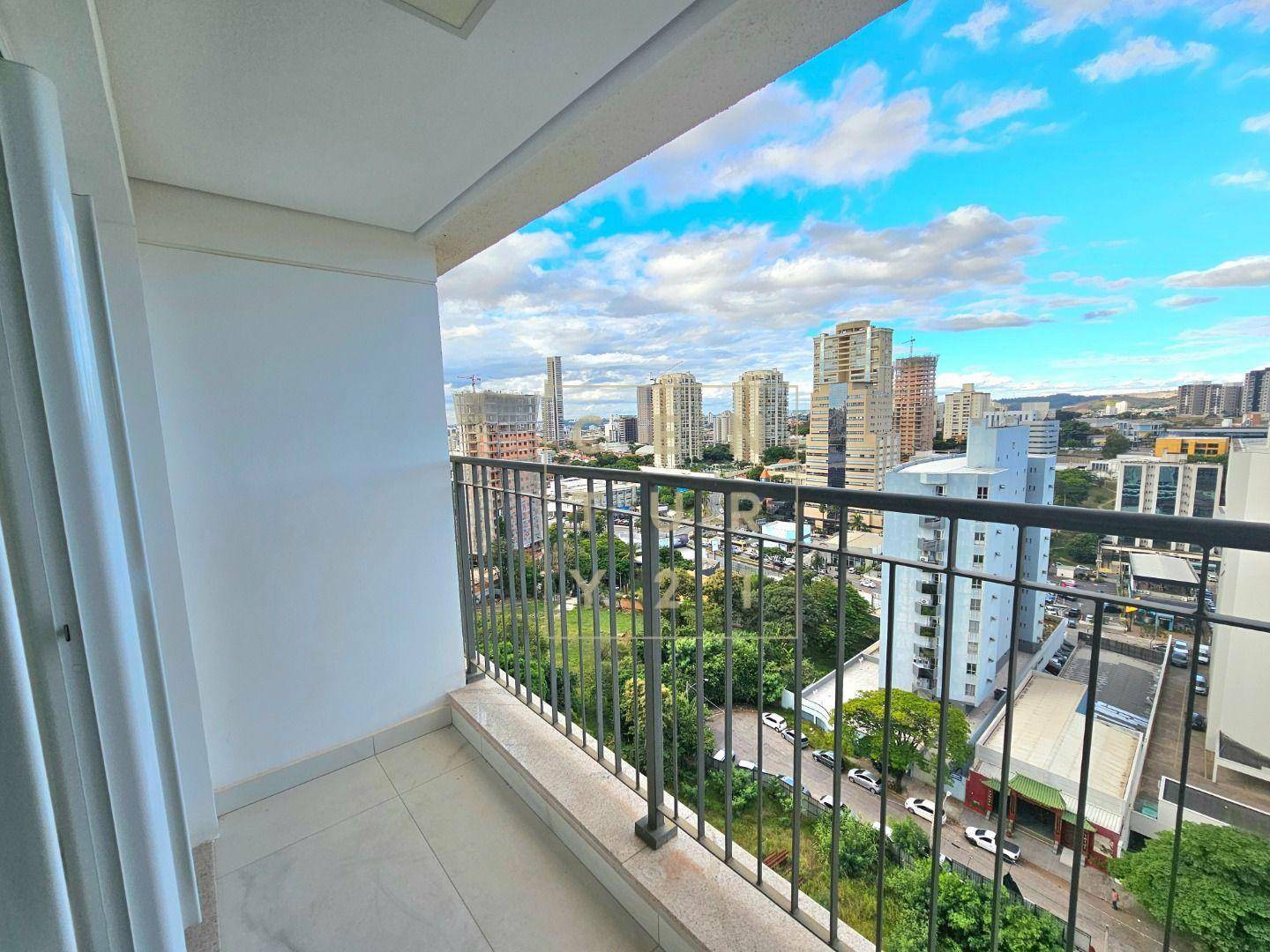 Apartamento para alugar com 4 quartos, 166m² - Foto 1