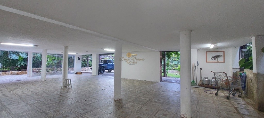 Casa à venda com 5 quartos, 271m² - Foto 38