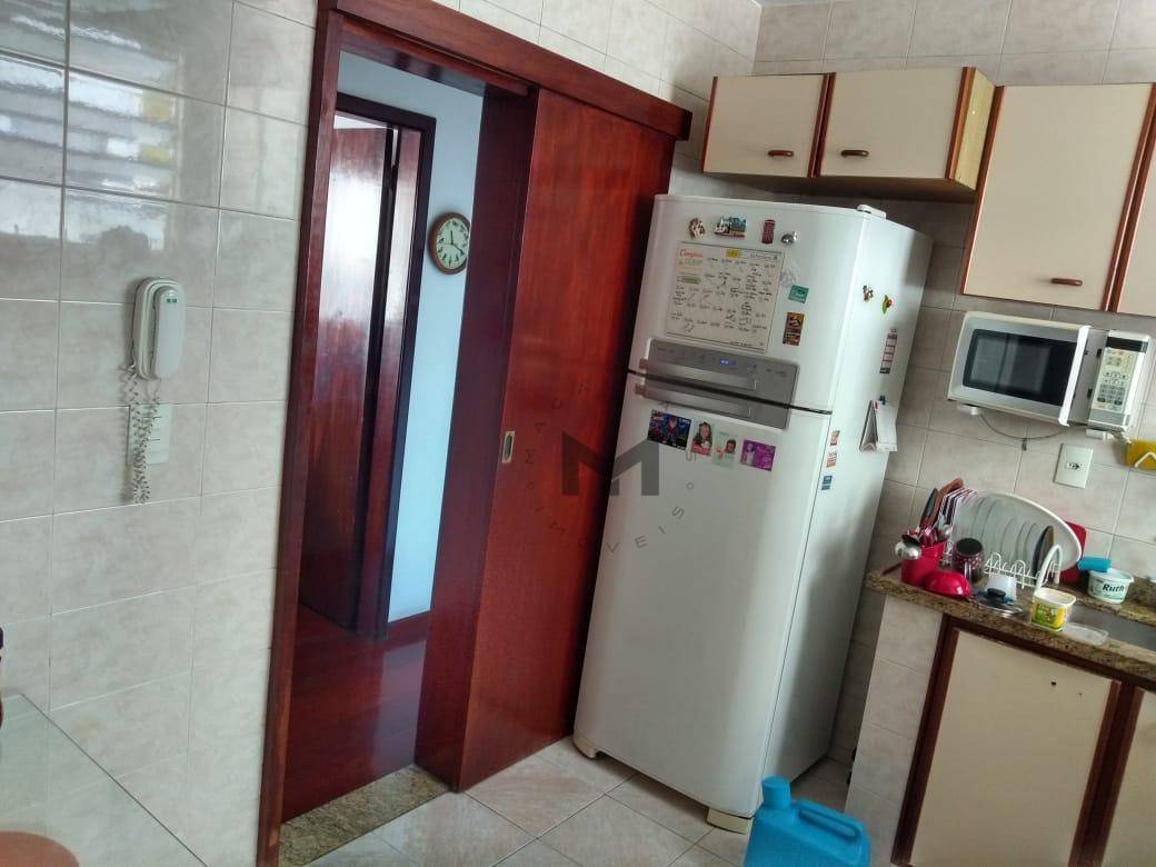 Apartamento à venda com 3 quartos, 120m² - Foto 3