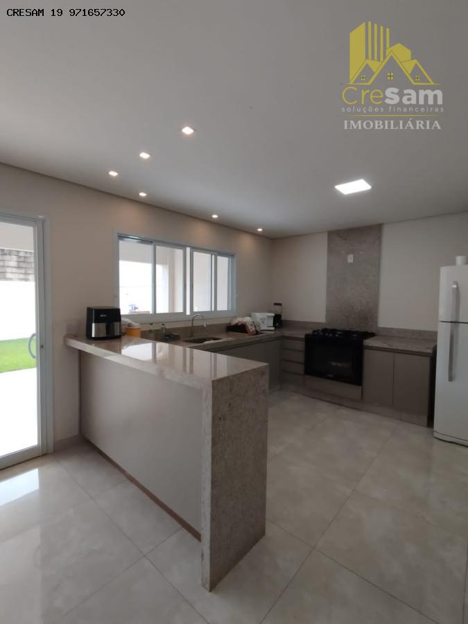 Casa para alugar com 3 quartos, 260m² - Foto 9