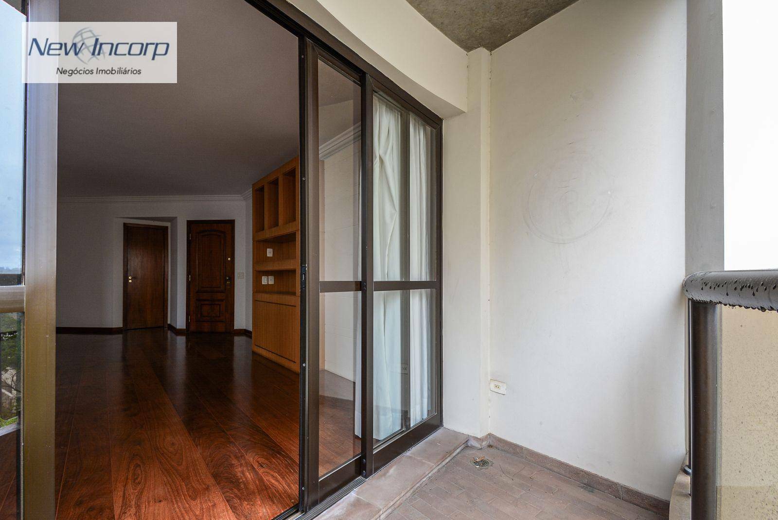 Apartamento à venda com 3 quartos, 178m² - Foto 9