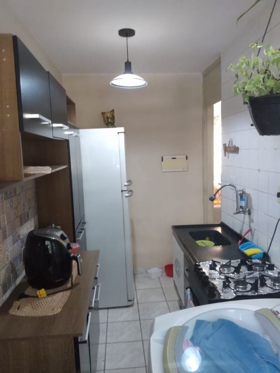 Apartamento à venda com 2 quartos, 48m² - Foto 11