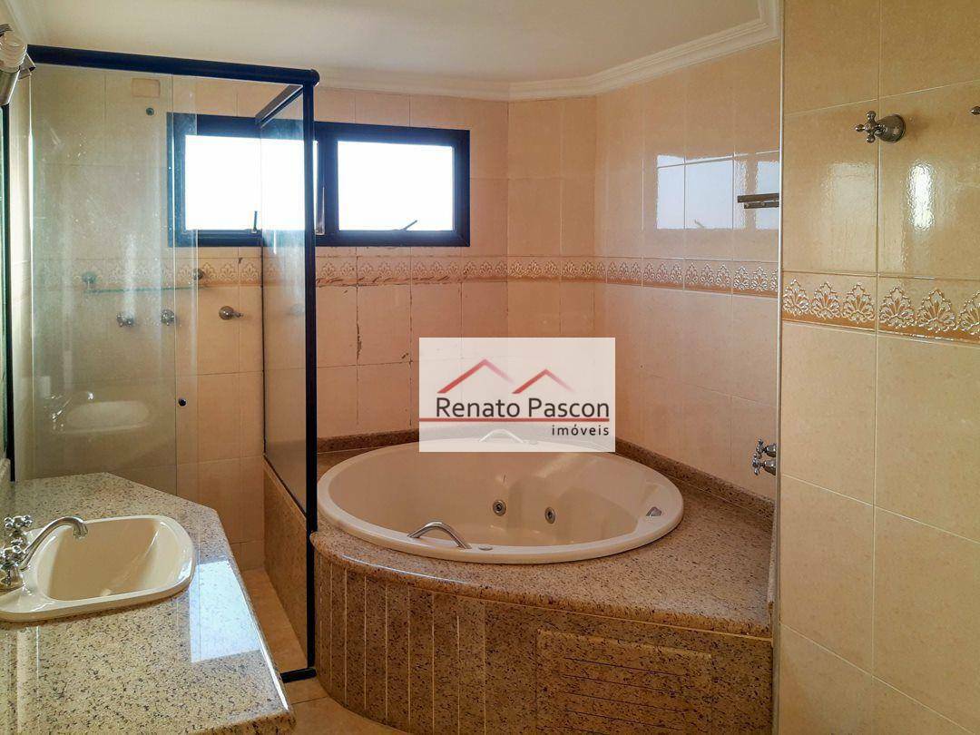 Apartamento à venda com 3 quartos, 209m² - Foto 18