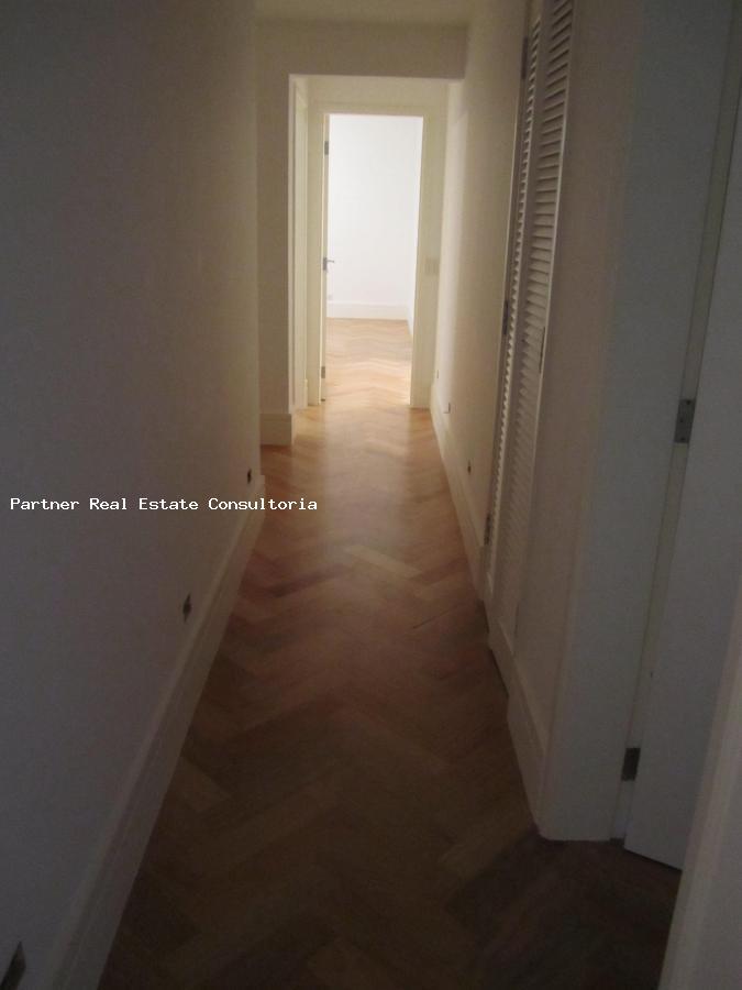 Apartamento à venda com 3 quartos, 210m² - Foto 10