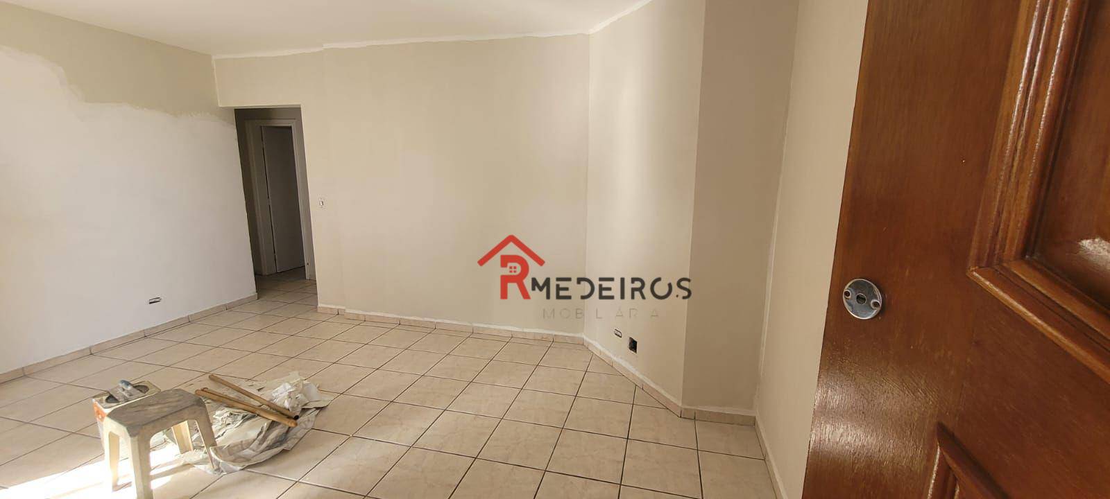 Apartamento à venda com 2 quartos, 80m² - Foto 11