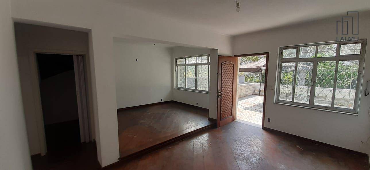 Casa para alugar com 3 quartos, 256m² - Foto 18