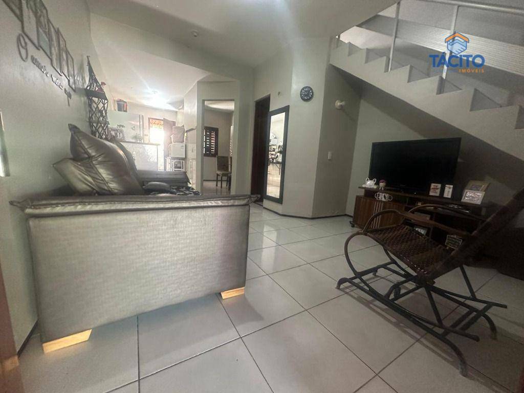 Casa à venda com 3 quartos, 80m² - Foto 8
