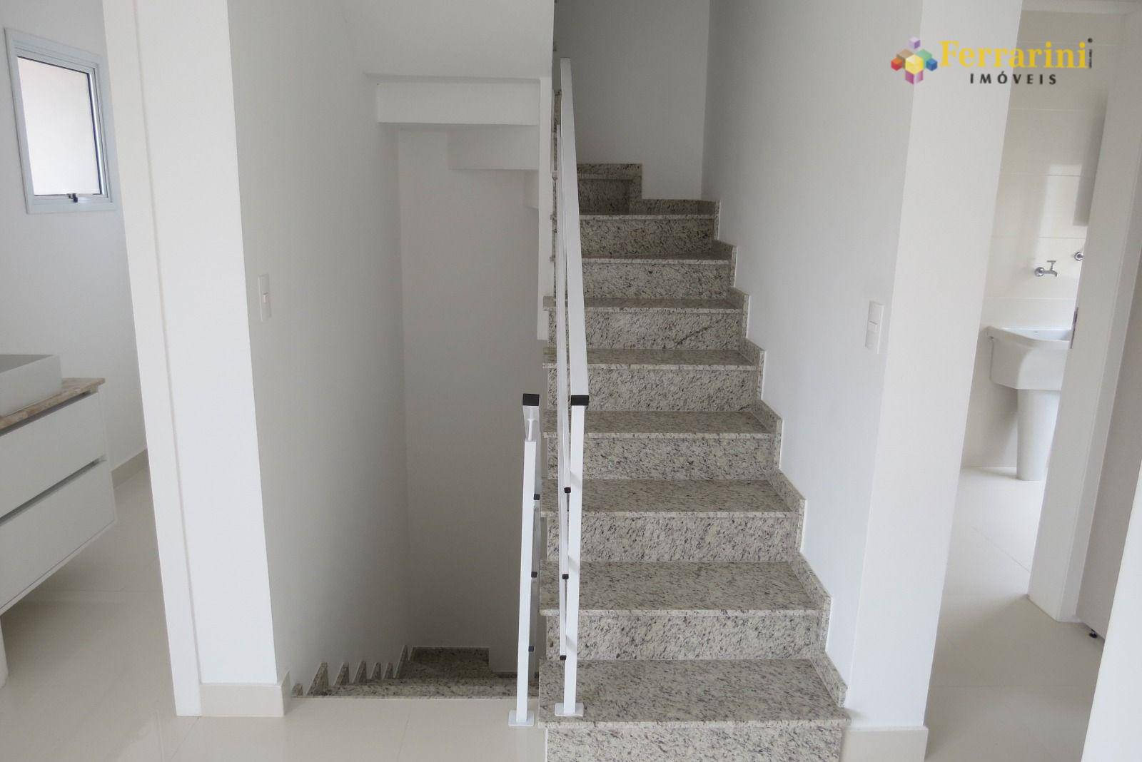 Sobrado à venda com 3 quartos, 218m² - Foto 5