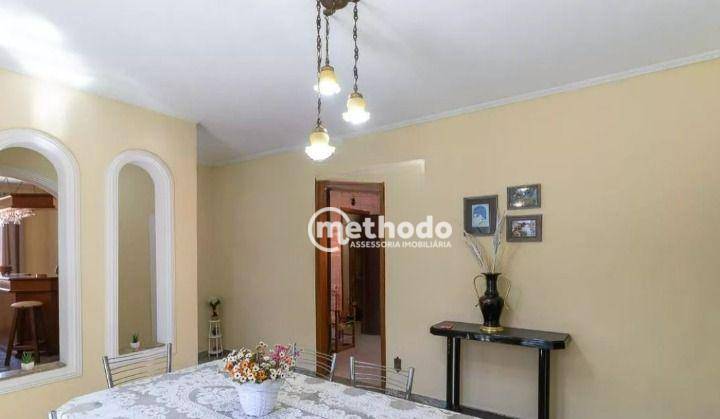 Casa à venda com 3 quartos, 227m² - Foto 13