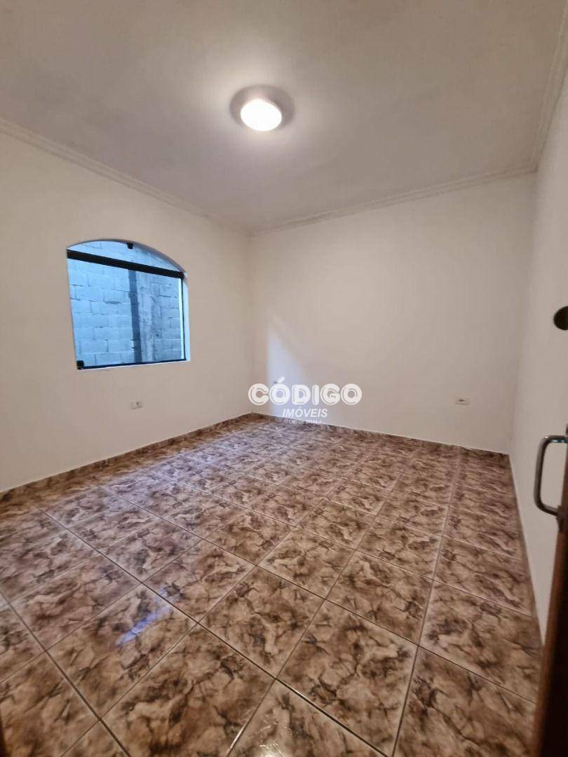 Sobrado para alugar com 3 quartos, 300m² - Foto 9