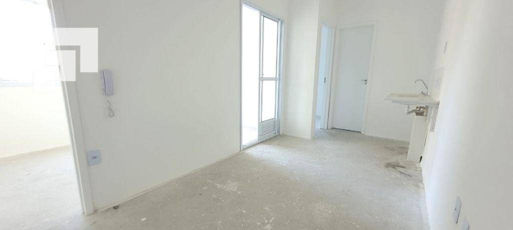 Apartamento à venda com 2 quartos, 35m² - Foto 13