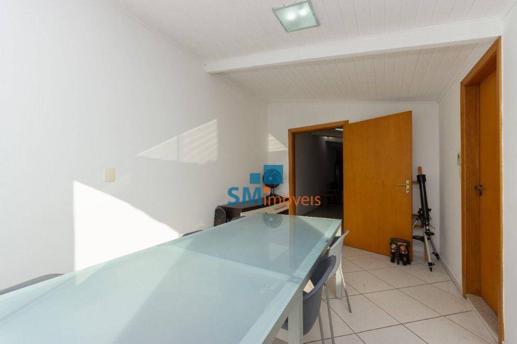 Casa à venda com 3 quartos, 270m² - Foto 8