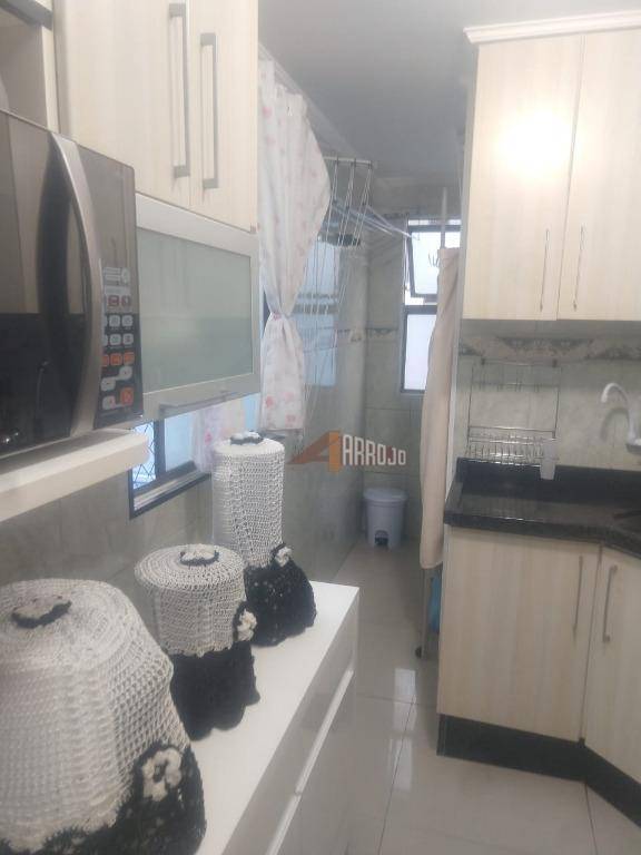 Apartamento à venda com 2 quartos, 45m² - Foto 9