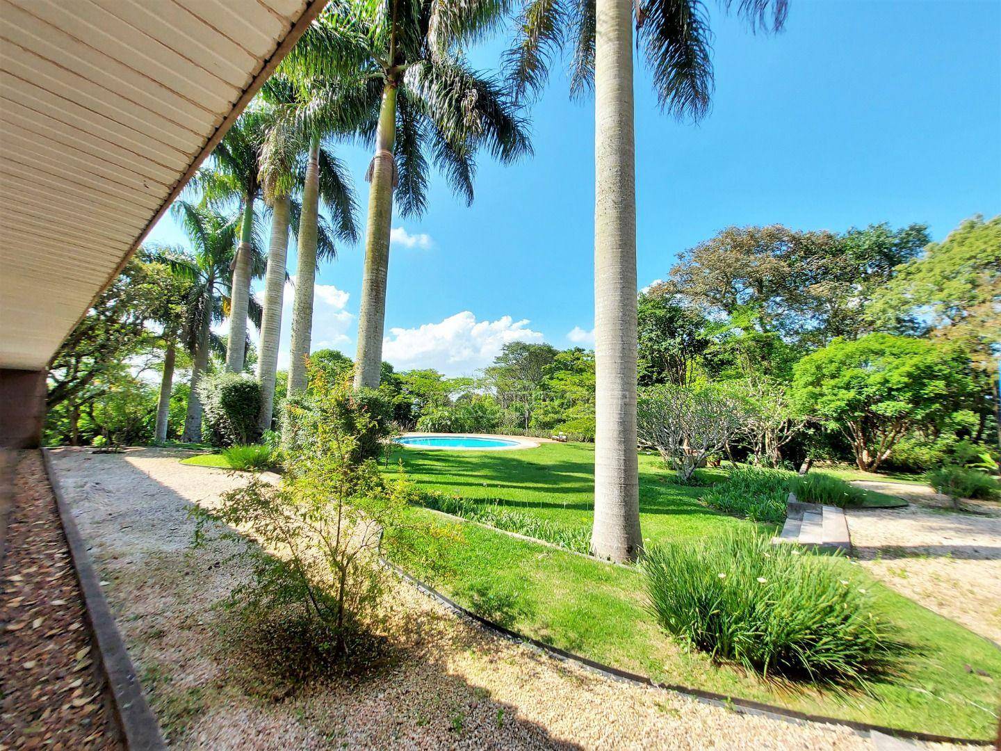 Casa de Condomínio à venda e aluguel com 4 quartos, 516m² - Foto 2