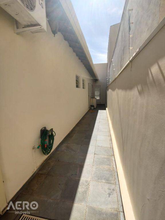 Casa à venda com 3 quartos, 167m² - Foto 30