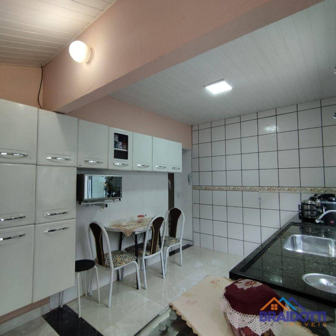 Casa à venda com 2 quartos, 140m² - Foto 10