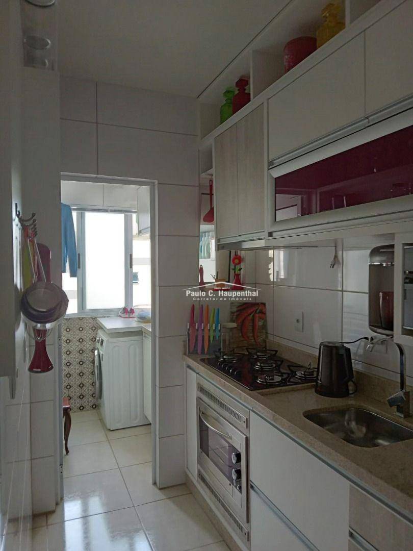 Apartamento à venda com 3 quartos, 152m² - Foto 6