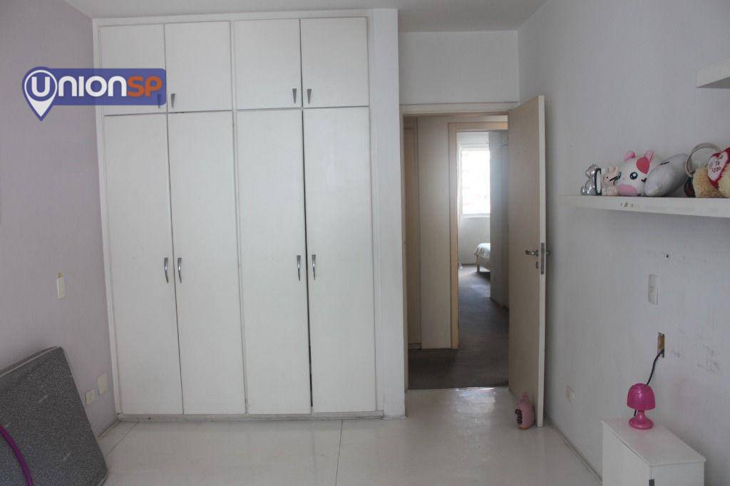 Apartamento à venda com 3 quartos, 198m² - Foto 12