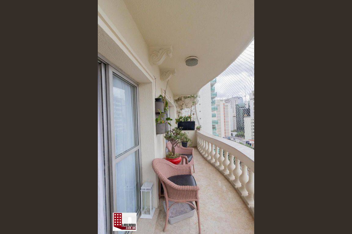 Apartamento à venda com 4 quartos, 225m² - Foto 5