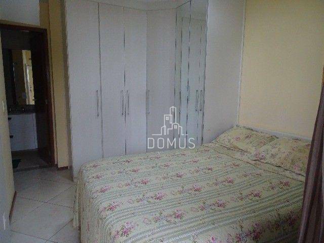 Apartamento à venda com 2 quartos, 81m² - Foto 12