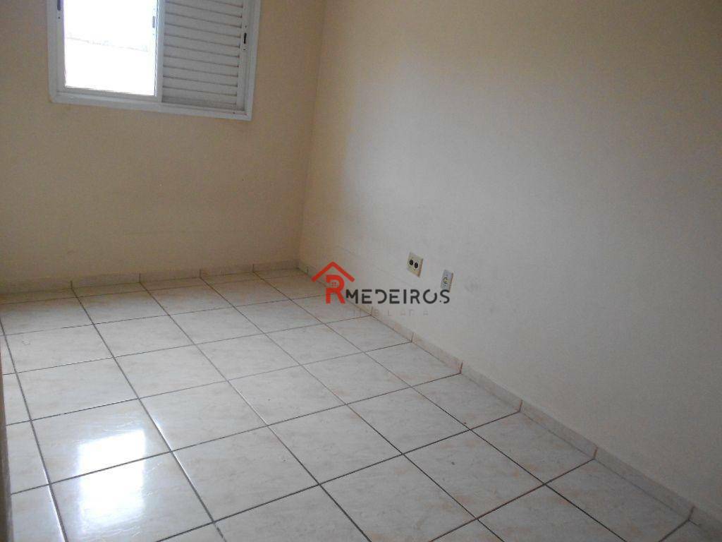 Apartamento à venda com 2 quartos, 42m² - Foto 16