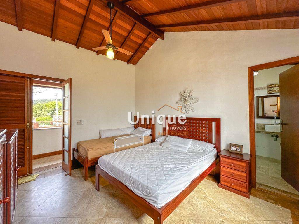 Casa à venda com 8 quartos, 328m² - Foto 48